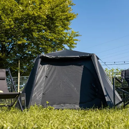 Campo de lujo Global-tickets Village - Valencia Cheste